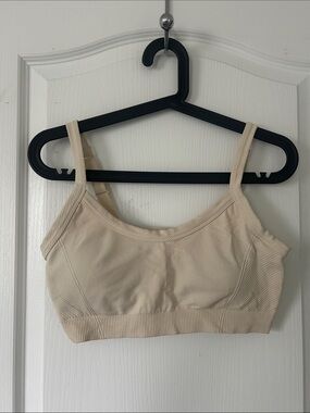 Old Navy Cream Seamless light support sports bra